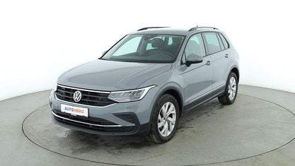 Second-hand VW Tiguan Life 150 CP (110 kW) 2020 Gri SUV