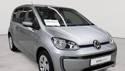 Tungsten silver metallic Gebraucht 2020 VW e-up! Kleinwagen | 10.990 € (Guter Preis)
