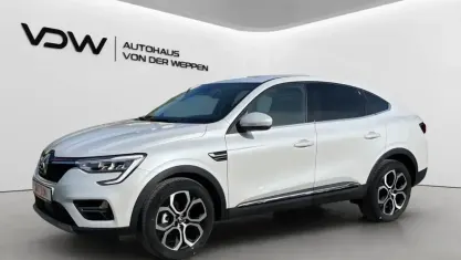 Gebraucht Renault Arkana Techno 140 PS (102 kW) 2023 Weiß SUV