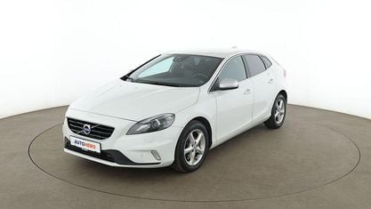 Brugt Volvo V40 Momentum 122 HK (89 kW) 2016 Hvid Stationcar