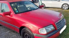 Rot Gebraucht 1997 Mercedes C180 Classic Limousine | 1.000 €