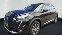 Lackierung schwarz perla nera/typ aussenverkleidung metalliclackierung Gebraucht 2021 Peugeot e-2008 Allure SUV | 18.990 € (Fairer Preis)