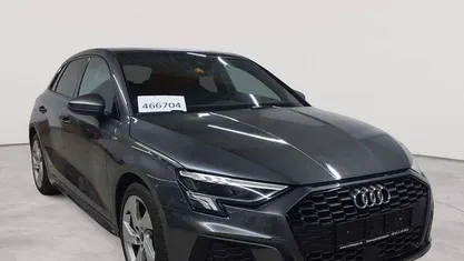 Gebraucht Audi A3 S-Line 150 PS (110 kW) 2021 Daytonagrau perleffekt Limousine