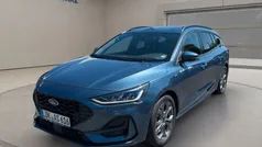 Blau Gebraucht 2024 Ford Focus ST-Line Limousine | 23.750 € (Fairer Preis)