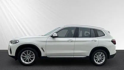 Gebraucht BMW X3 Sport Line 190 PS (139 kW) 2023 Alpinweiss iii SUV