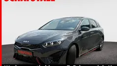 Grau ((h8g) pentametal met.) Gebraucht 2023 Kia Ceed GT Limousine | 28.979 € (Fairer Preis)