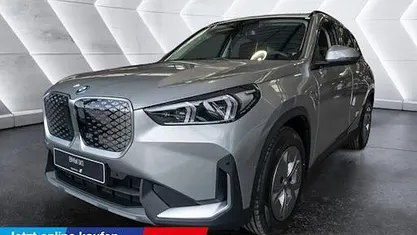 Neu BMW iX1 Performance 230 kW (313 PS) 2025 Silber SUV