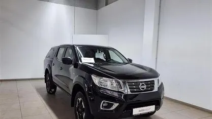 Gebraucht Nissan Navara Acenta 190 PS (139 kW) 2022 Black metallic Pickup