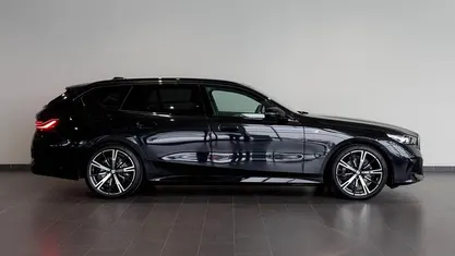 Gebraucht 2025 BMW 520 M Sport Kombi | 53.900 € (Fairer Preis)