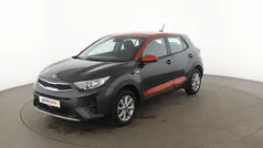 Grau Gebraucht 2018 Kia Stonic Edition 7 SUV | 14.190 € (Fairer Preis)
