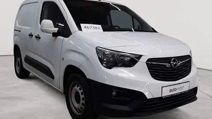 Gebraucht Opel Combo Edition 110 PS (80 kW) 2020 Jade weiß Van / Kleinbus
