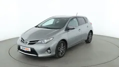 Grau Gebraucht 2014 Toyota Auris Life+ Limousine | 11.720 € (Fairer Preis)