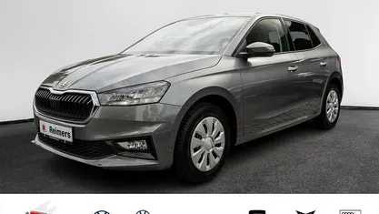 Grau Gebraucht 2024 Skoda Fabia Selection Kleinwagen | 16.990 € (Fairer Preis)