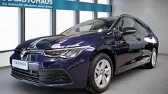 Blau Gebraucht 2023 VW Golf VIII Life Kombi | 21.860 € (Guter Preis)