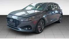 Grau Gebraucht 2024 Hyundai i30 Advantage Limousine | 21.885 € (Fairer Preis)