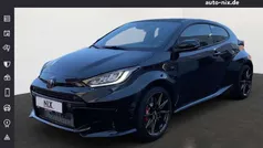 Precious schwarz Neu 2024 Toyota Yaris Kleinwagen | 50.900 € (Fairer Preis)
