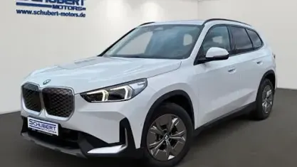 Gebraucht BMW iX1 Performance 150 kW (204 PS) 2025 Weiß SUV