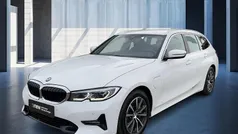 Gebraucht 2021 BMW 330e Sport Line Kombi | 27.990 € (Fairer Preis)