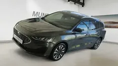 Grau Gebraucht 2023 Ford Focus Titanium Kombi | 25.730 € (Fairer Preis)