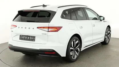 Gebraucht 2025 Skoda Enyaq iV SportLine SUV | 51.595 € (Guter Preis)