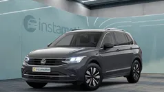 Grau Gebraucht 2024 VW Tiguan Move SUV | 34.960 € (Fairer Preis)