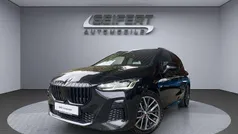 Black sapphire metallic Gebraucht 2023 BMW 218 Active Tourer M Sport Van / Kleinbus | 26.990 € (Fairer Preis)