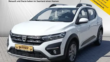 Gebraucht Dacia Sandero Comfort 91 PS (66 kW) 2022 Weiß Limousine