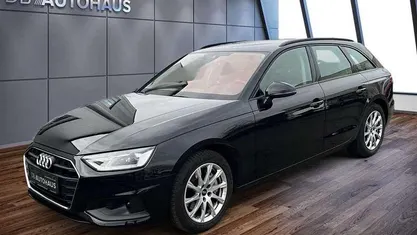 Używany Audi A4 204 KM (150 kW) 2023 Czarny Kombi
