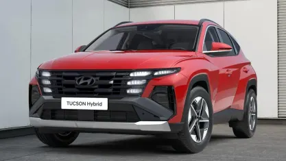 Gebraucht Hyundai Tucson Trend 215 PS (158 kW) 2025 Engine red SUV