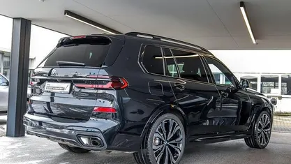 Gebraucht BMW X7 M Sport 352 PS (258 kW) 2025 SUV