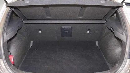 Silky bronze / met Gebraucht 2022 Hyundai i30 Trend Limousine | 12.890 € (Guter Preis)