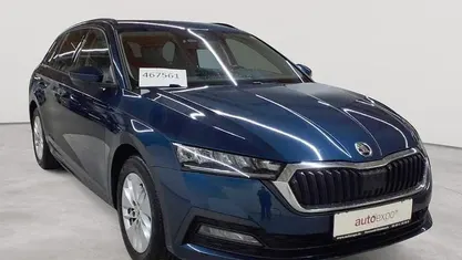 Gebraucht Skoda Octavia Ambition 150 PS (110 kW) 2022 Lavablau metallic Kombi