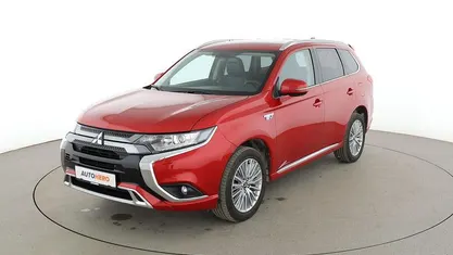 Gebraucht Mitsubishi Outlander P-HEV 82 PS (60 kW) 2019 Rot SUV
