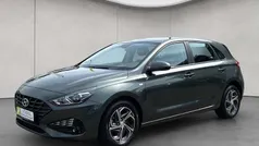 Grau Gebraucht 2023 Hyundai i30 Select Limousine | 17.360 € (Guter Preis)