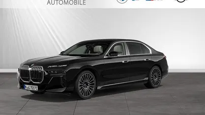 Gebraucht BMW M760e Comfort Edition 571 PS (419 kW) 2024 Limousine