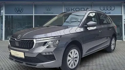 Graphitegrau metallic Neu 2025 Skoda Kamiq Selection SUV | 25.890 € (Guter Preis)