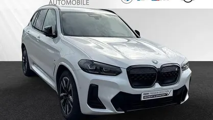 Gebraucht BMW iX3 Performance 210 kW (286 PS) 2023 Mineralweiß SUV