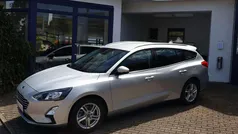 Polarsilber Gebraucht 2021 Ford Focus Cool & Connect Kombi | 18.850 € (Fairer Preis)