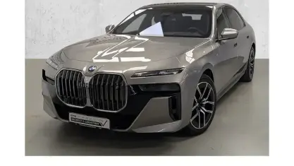 Second-hand BMW i7 M Sport 334 kW (455 CP) 2024 Gri Berlinǎ
