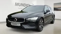 Onyx black / metallic Gebraucht 2022 Volvo V60 Core Kombi | 33.960 € (Guter Preis)