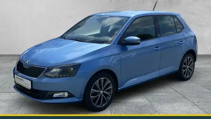 Gebraucht Skoda Fabia 90 PS (66 kW) 2016 Blau Limousine