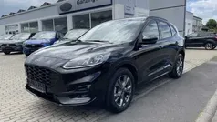 Grau (sterlinggraumetallic) Gebraucht 2013 Ford Kuga Vignale SUV | 29.990 €