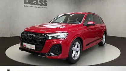 Gebraucht Audi Q7 Ambiente 231 PS (169 kW) 2025 Chilirot metallic SUV