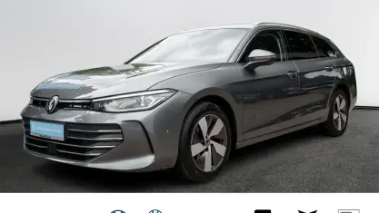 Gebraucht VW Passat Business 150 PS (110 kW) 2025 Grau Kombi