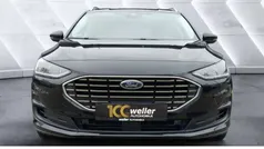 Obsidianschwarz metallic Gebraucht 2023 Ford Focus Titanium Kombi | 21.810 € (Fairer Preis)