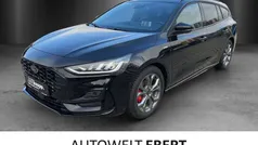 Obsidianschwarz Gebraucht 2023 Ford Focus ST-Line X Kombi | 28.990 € (Fairer Preis)