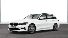 Weiß Gebraucht 2022 BMW 330 Advantage Kombi | 31.980 € (Superpreis)