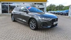 Magneticgrau Gebraucht 2024 Ford Focus ST-Line X Limousine | 25.950 € (Fairer Preis)