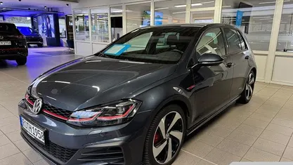 Blau Gebraucht 2018 VW Golf GTI Limousine | 22.987 € (Fairer Preis)