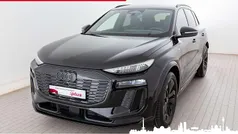 Mythosschwarz metallic Gebraucht 2025 Audi Q6 e-tron Ambiente SUV | 87.500 €
